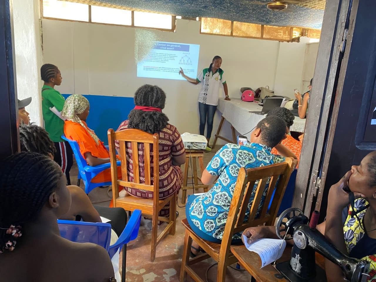 Sensibilisation sur les cancers féminins 